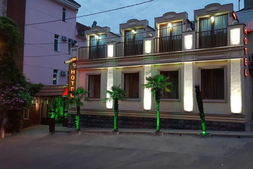Danisimo Hotel Tbilisi Exterior foto
